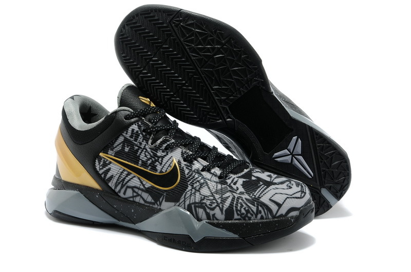 Nike Kobe 7 The Black Theme Sneaker
